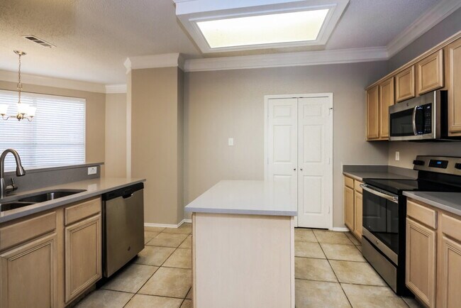 Building Photo - 524 Timber Way Dr