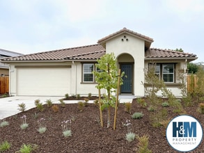 Building Photo - Brand New 4 Bedroom Home