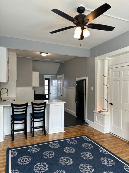 Kitchen - 59 Railroad Ave