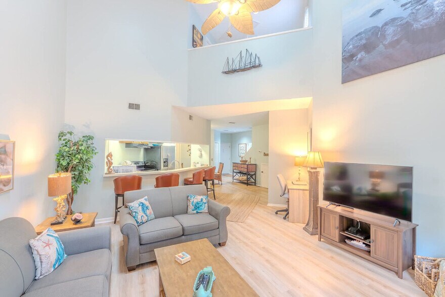 Primary Photo - 137 Cordillo Pkwy