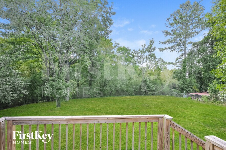 Building Photo - 939 Ray Dr