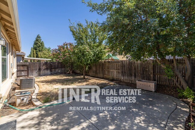 Building Photo - 12236 Habitat Way