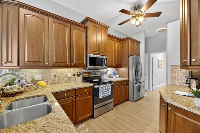 Building Photo - 816 Golf Island Dr