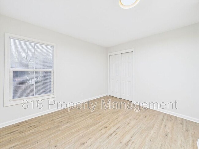 Building Photo - 11211 Corrington Ave