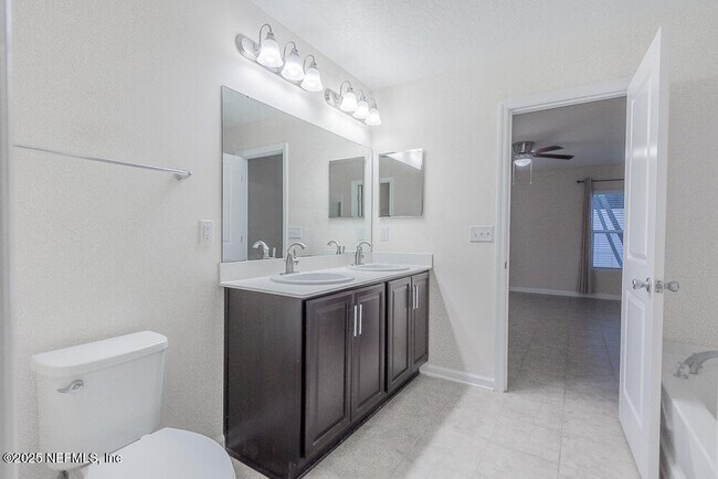 Building Photo - 2143 Chandlers Walk Ln