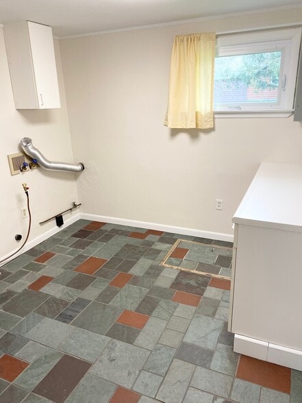 Building Photo - 4675 Tulane Ave