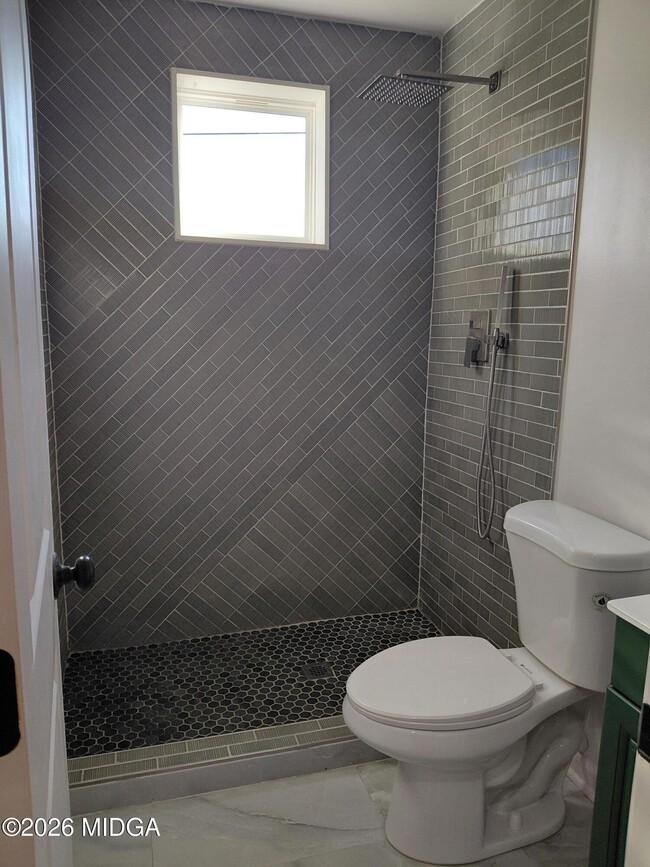 Building Photo - 344 Blossom Ave