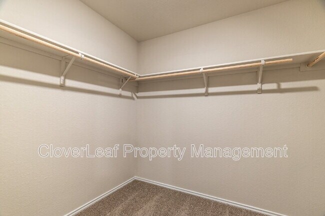 Building Photo - 466 Orion Dr