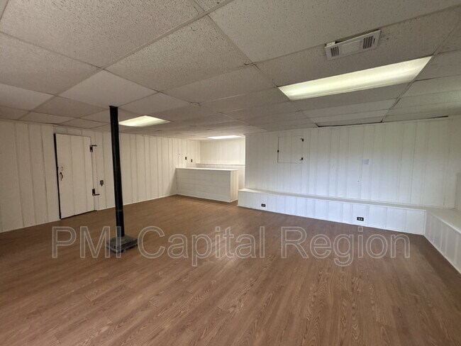 Building Photo - 2929 Terrace Dr