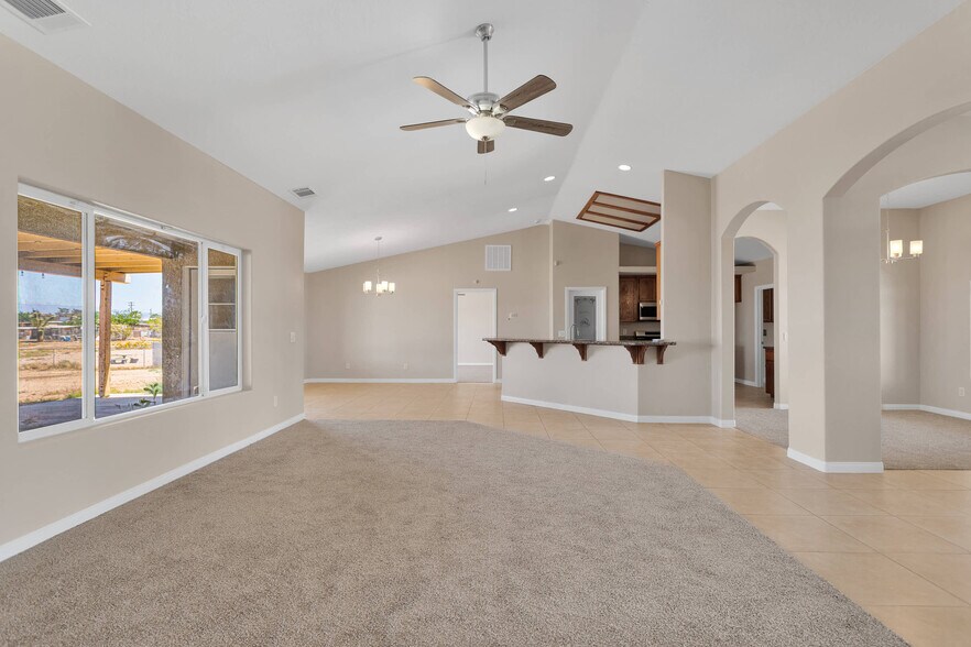 Building Photo - 11569 Arroyo Ave