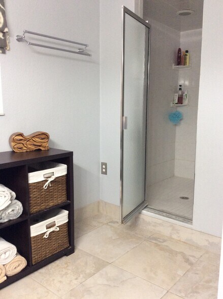 Building Photo - 533 Legume Drive