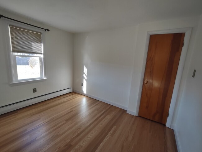 Building Photo - 603 Walnut St