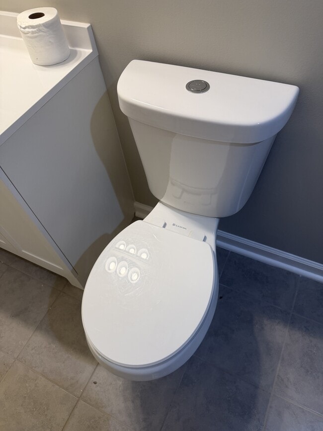 Building Photo - 524 Newcastle Rd