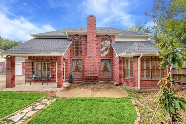 Building Photo - 19210 Foxtree Ln