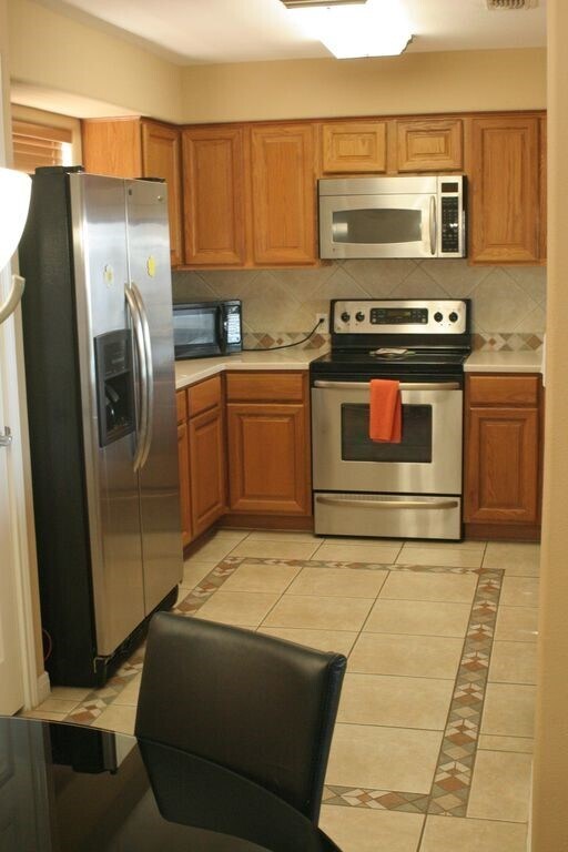 Building Photo - 3722 Laguna Dr