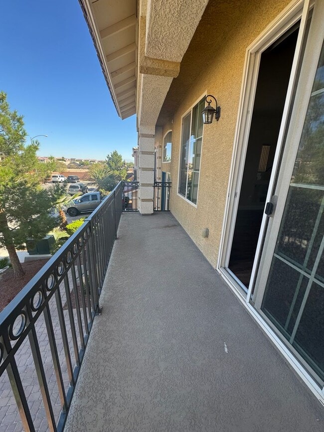 Building Photo - 4-bedroom house for rent in Highlands Ranch!