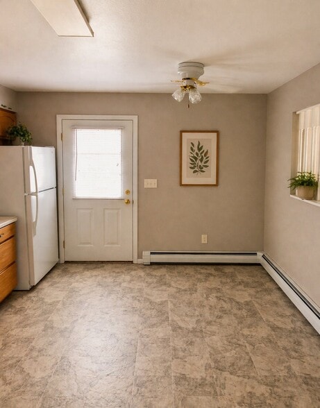 Building Photo - 1427 1/2 Walnut St
