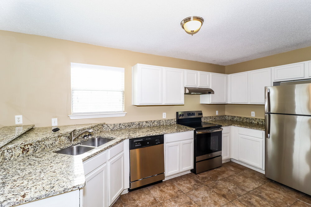 Building Photo - 4551 Blue River Dr