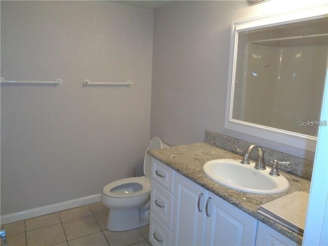 Building Photo - 710 Sharon Cir