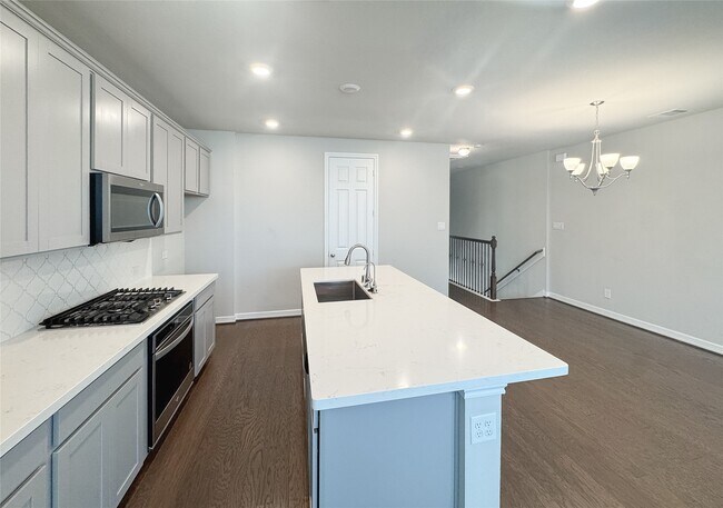 Building Photo - 9503 Towne Lake Pkwy