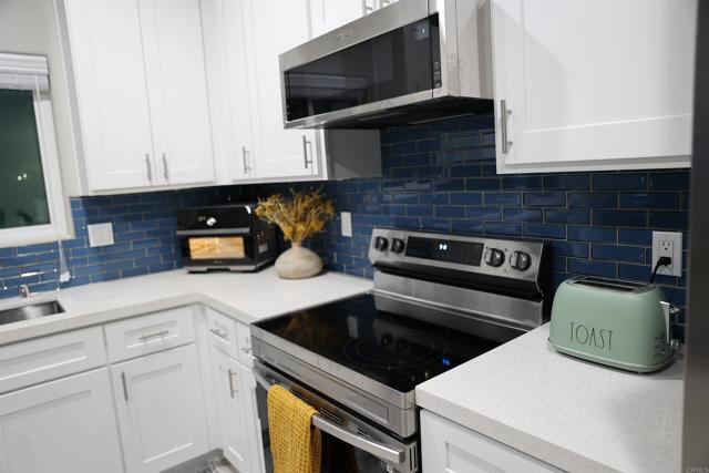 Building Photo - 13826 Caliente Dr