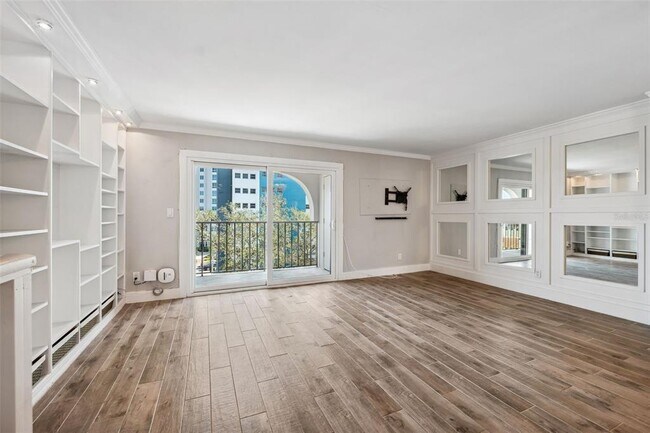 Building Photo - 105 4th Ave NE