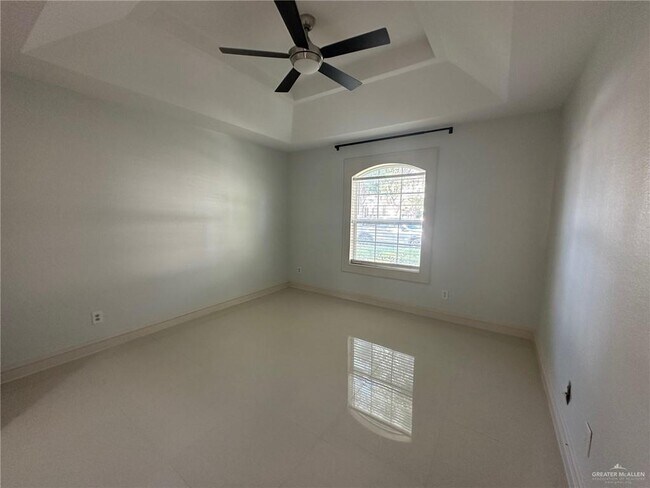 Building Photo - 23 N St