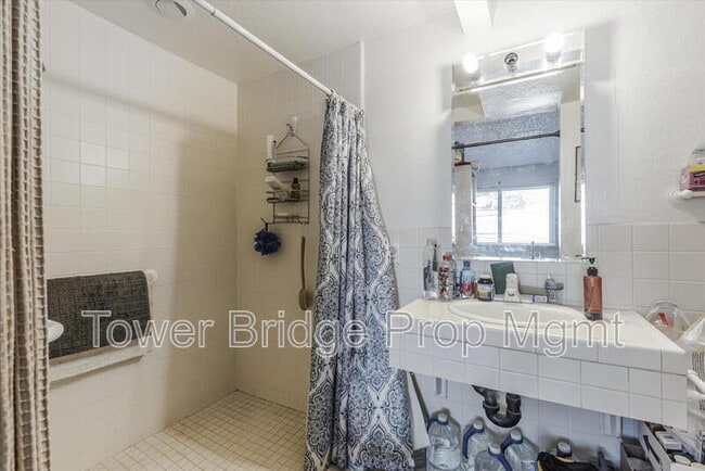 Building Photo - 5817 Esrig Way