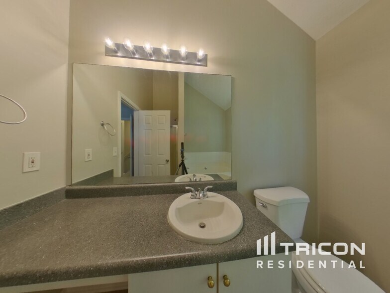 Building Photo - 5457 Gadwall Cir