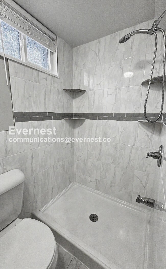 Building Photo - 19200 E Ponca Terrace