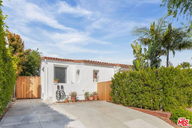 Building Photo - 6277 Commodore Sloat Dr