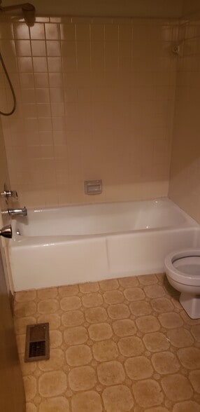 Building Photo - 2928 S 125th E Ave