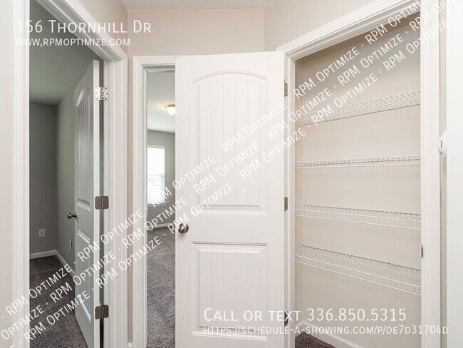 Building Photo - 156 Thornhill Dr