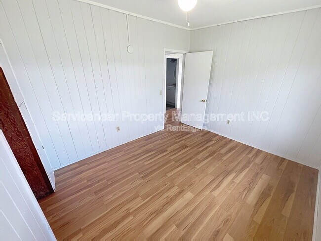 Building Photo - 4722 Harris Ave