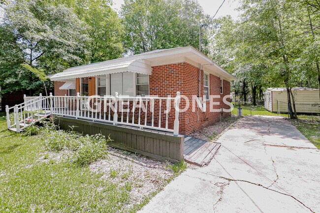 Building Photo - Charming 3 Bedroom in Columbus!