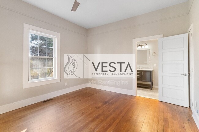 Building Photo - 555 Baldwin Ave