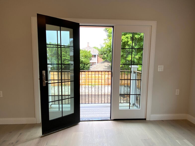 Building Photo - 32 Cummins Hwy