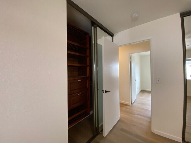 Building Photo - Spacious 4 Bedroom 2 Bath in Desirable Oceanside!