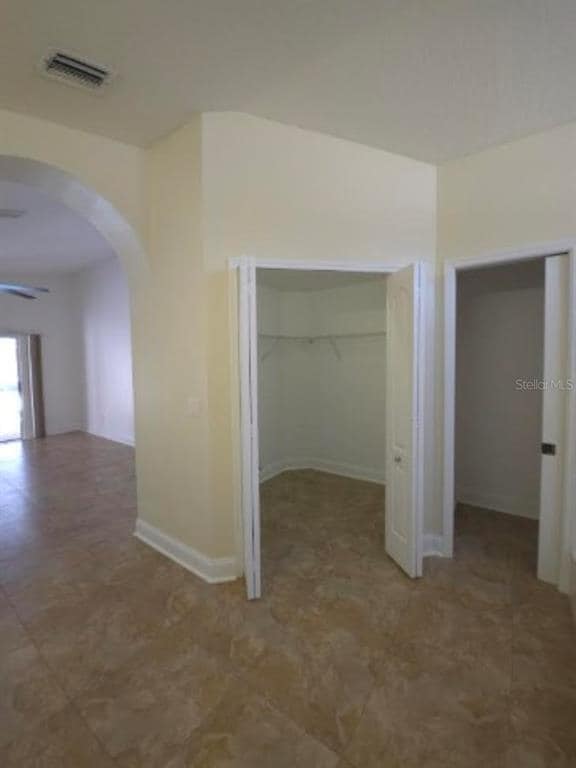 Building Photo - 18005 Palm Breeze Dr