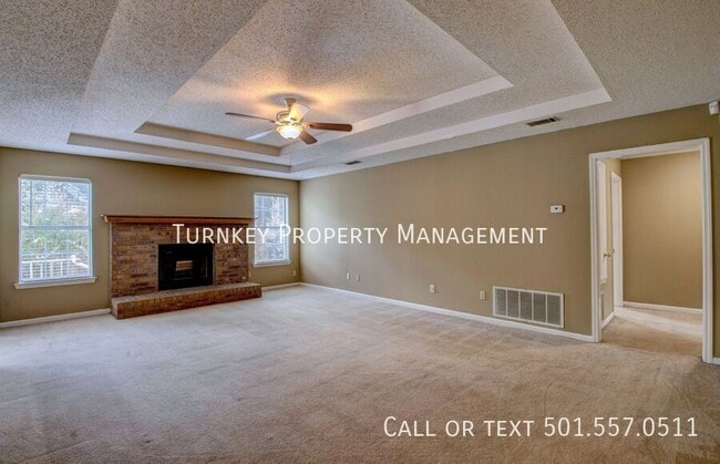 Building Photo - 3 Wagon Wheel Ct