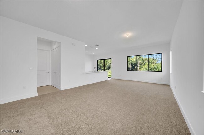 Building Photo - 5836 Agostino Way