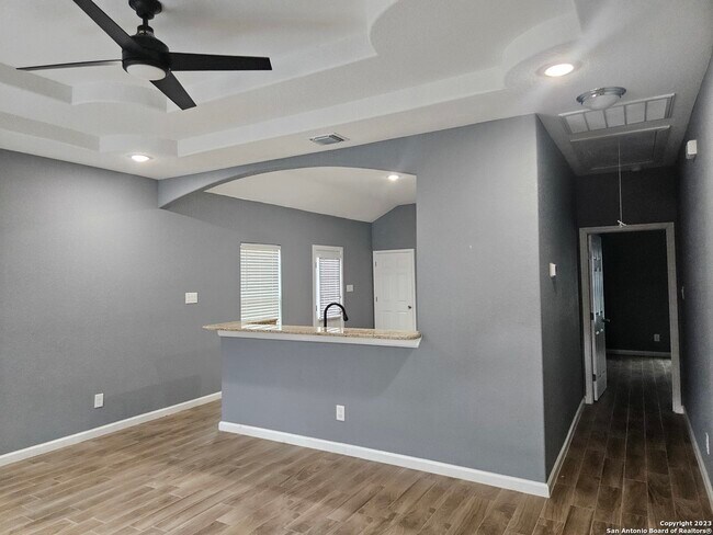 Building Photo - 1308 Aransas Ave