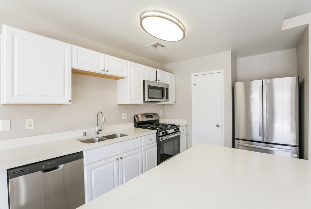 Building Photo - 5232 Shasta Daisy St