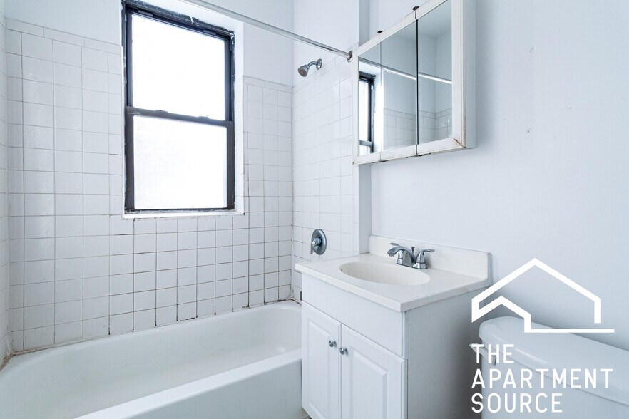 Building Photo - 3817 N Fremont St