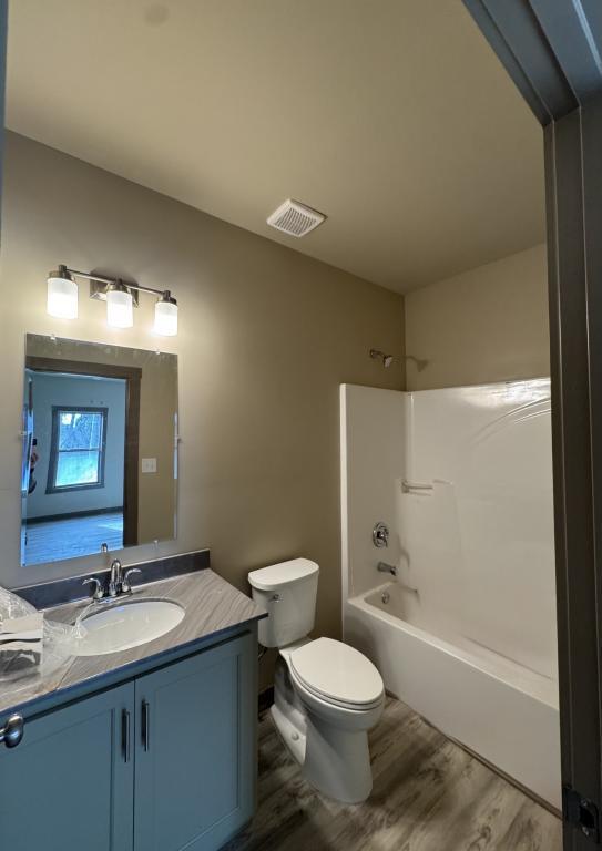 Building Photo - 50 Richardson St