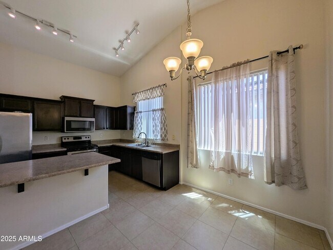 Building Photo - 3731 W St Kateri Dr