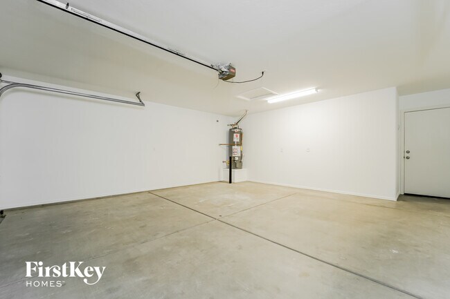 Building Photo - 12956 N Steamboat Dr