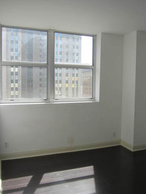 Building Photo - 101 E Flagler St