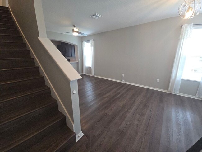 Building Photo - Beautiful 2/2.5 ***All included*** Interne...