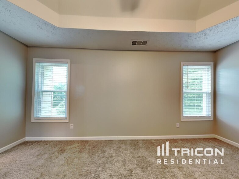 Building Photo - 2700 Peachtree Parc Ln
